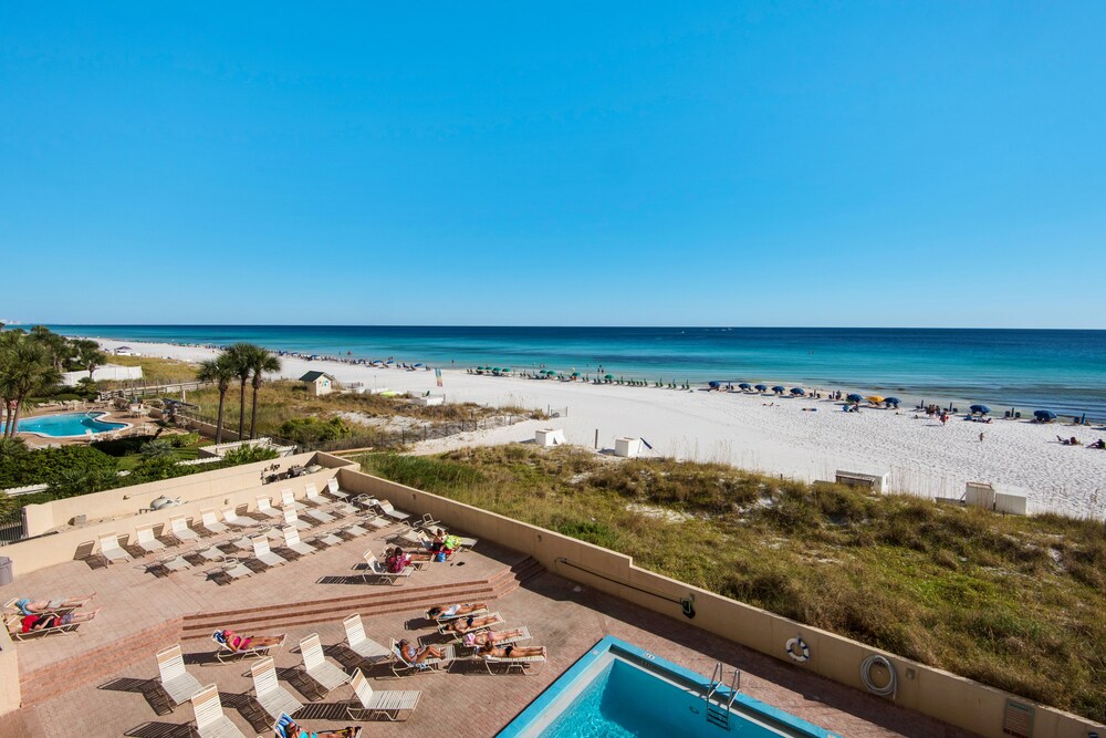 Condo, 1 Bedroom, 1.5 Bathroom, Sea Facing - Balcony