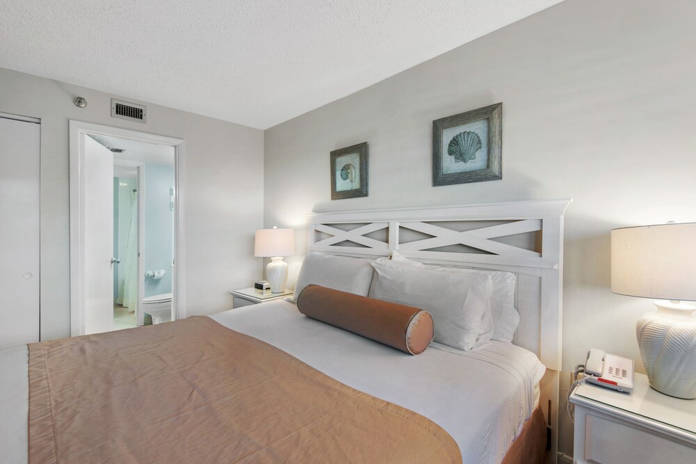 Condo, 1 Bedroom, 1.5 Bathroom, Sea Facing - Guestroom