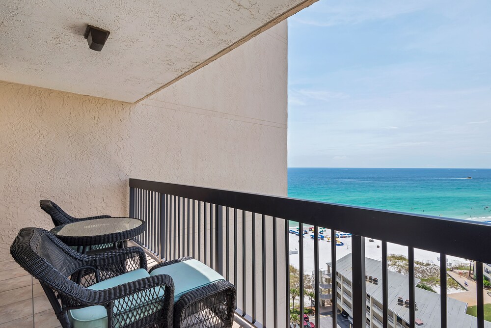 Condo, 1 Bedroom, 1.5 Bathroom, Sea View - Balcony