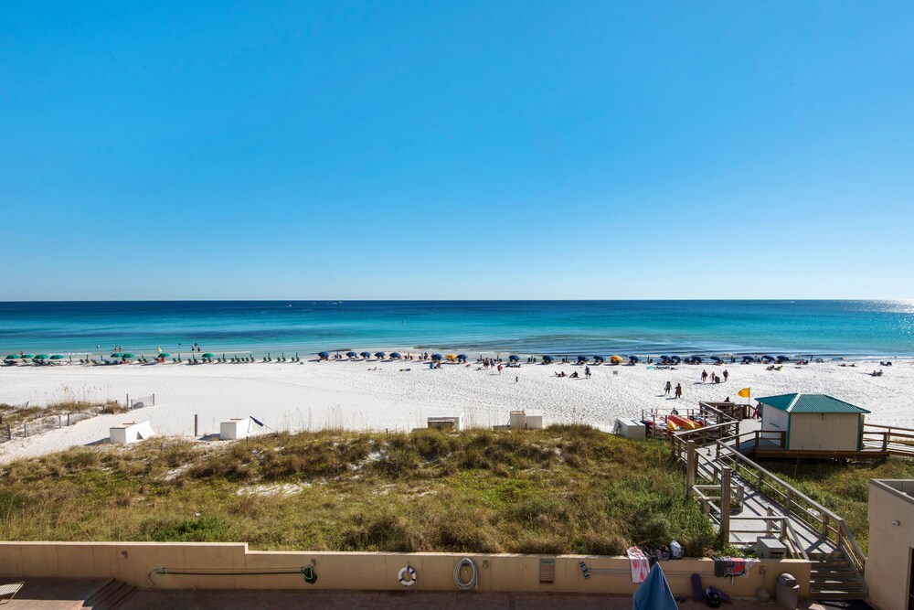 Condo, 1 Bedroom, 1.5 Bathroom, Sea Facing - Balcony
