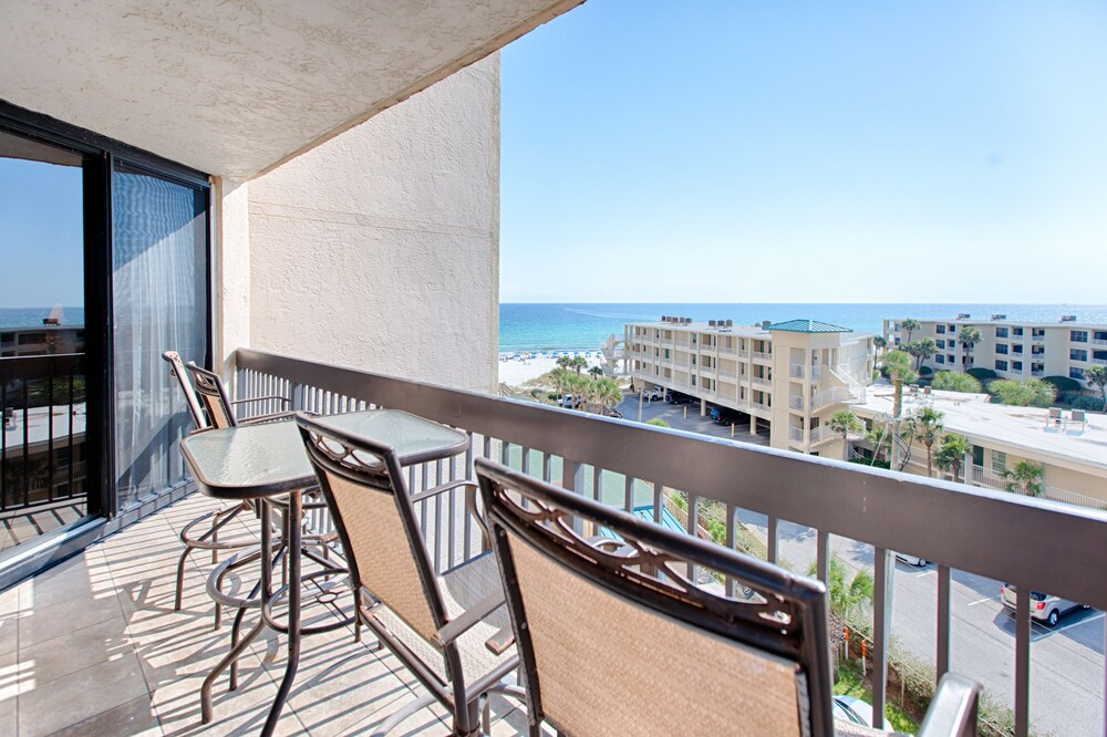 Condo, 2 Bedrooms, 2 Bathrooms, Sea View - Balcony