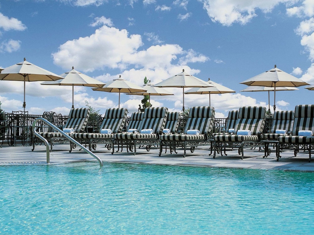 Rooftop Pool