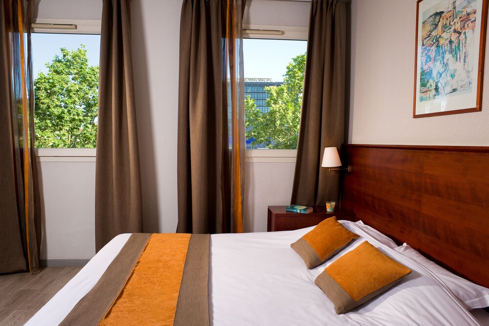 Studio - Guestroom
