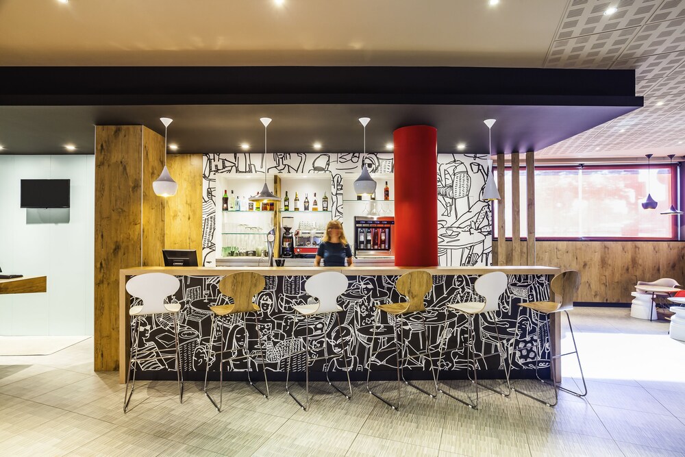 Hotel Lounge