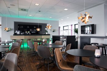 Hotel Lounge