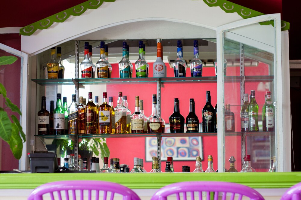 Hotel Bar