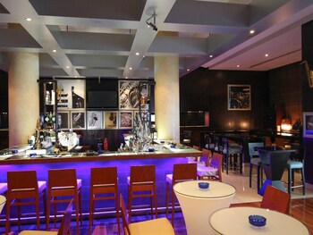 Hotel Lounge