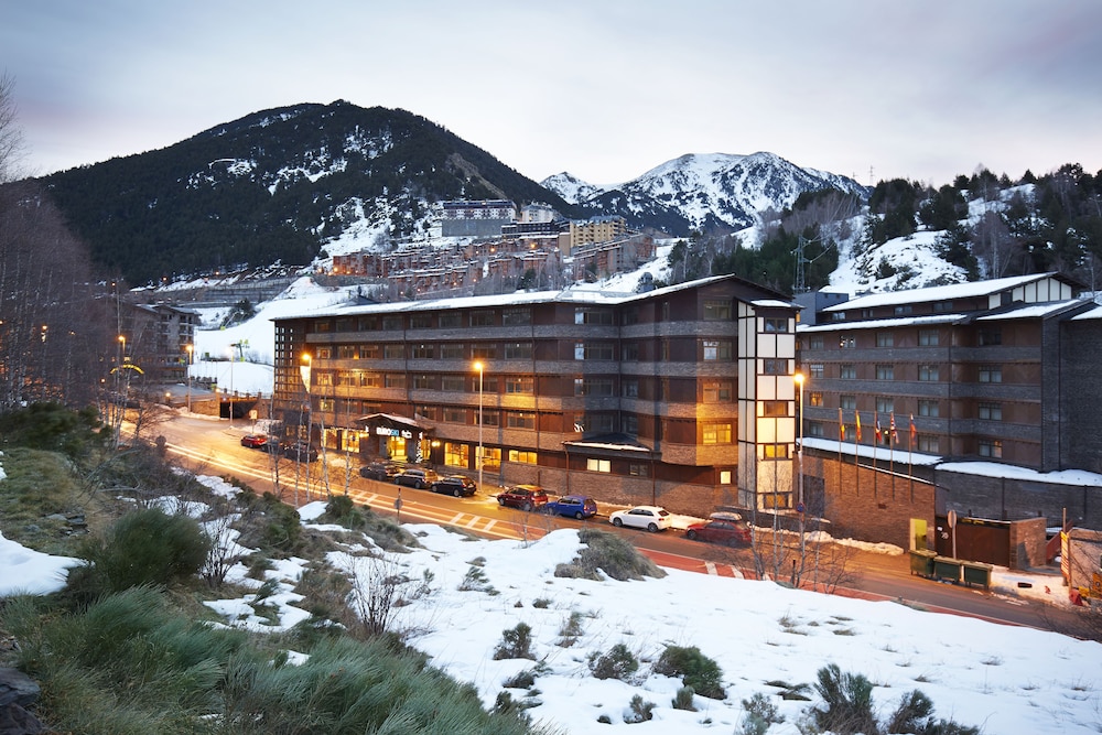 Fachada del hotel