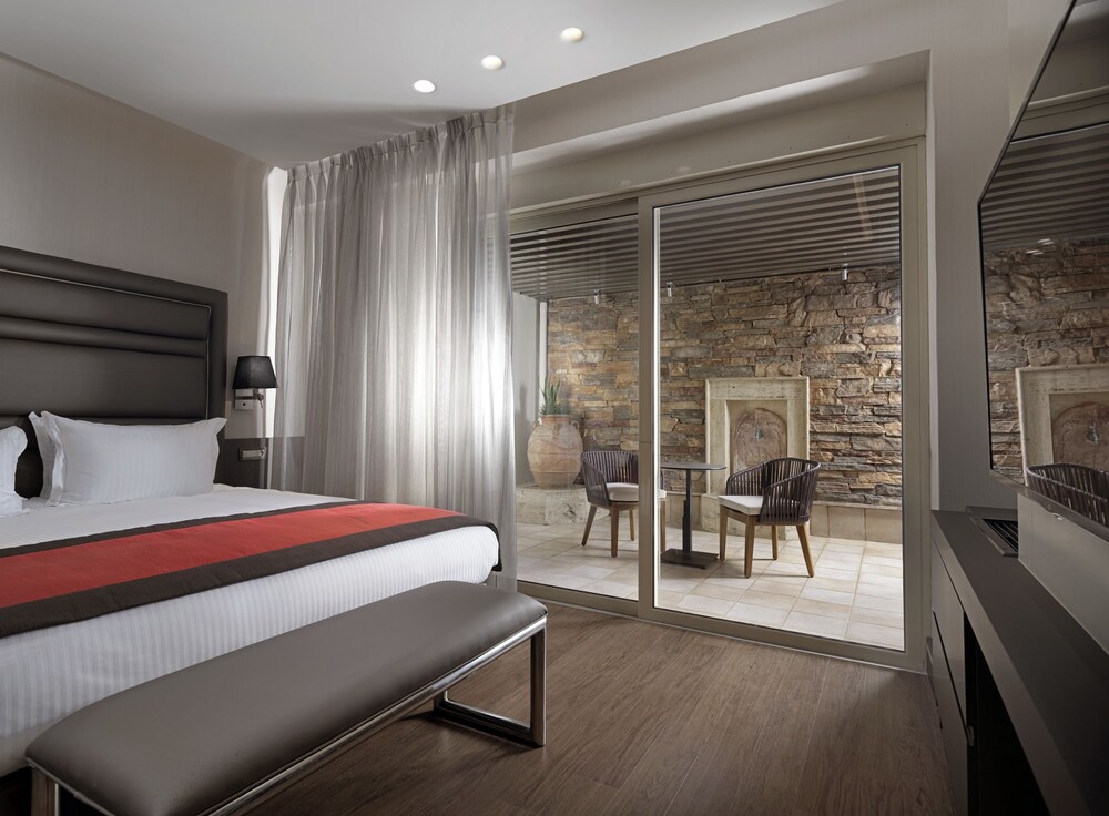 Junior Suite - Balcony