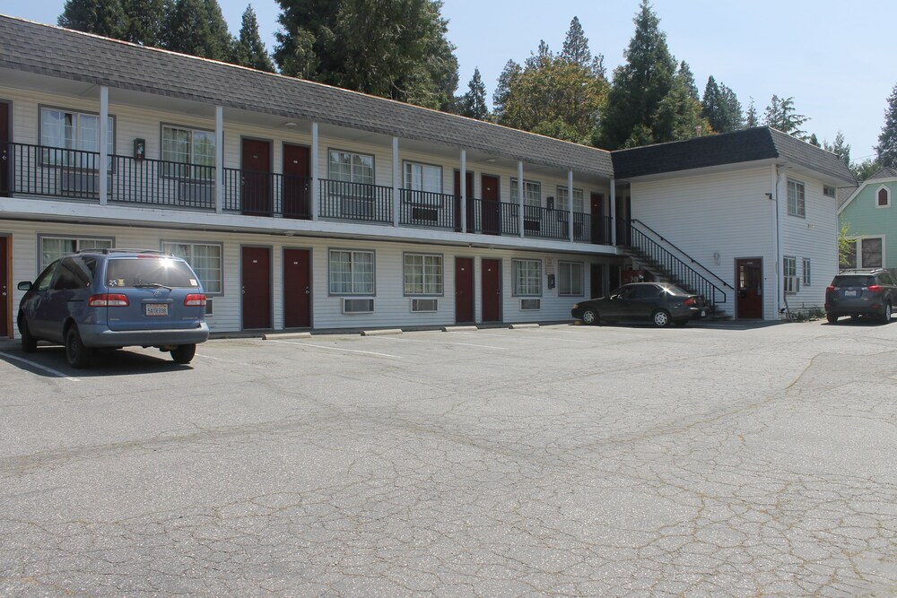 Hotel Front