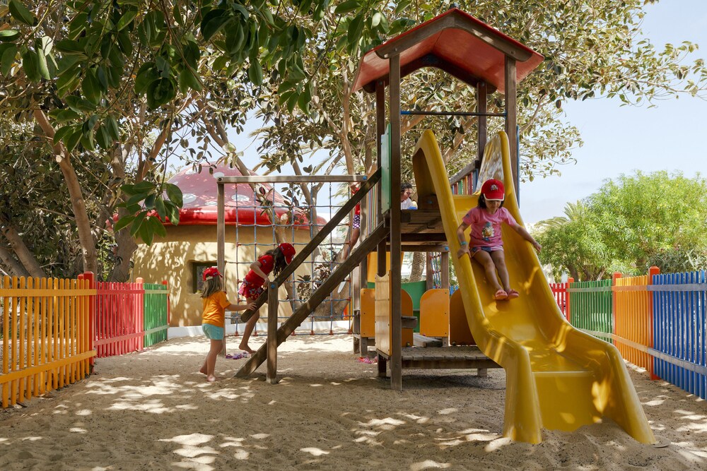 Childrens Play Area - Outdoor