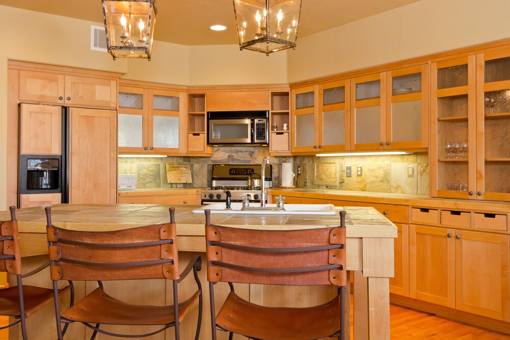 Condo, 1 Bedroom - In-Room Kitchen