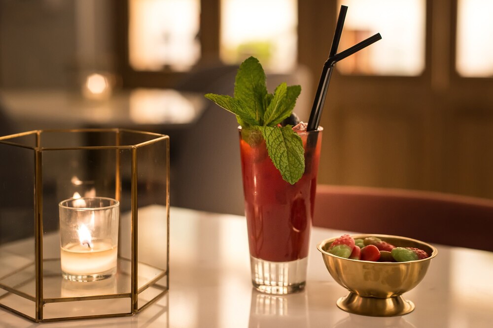 Hotel Bar