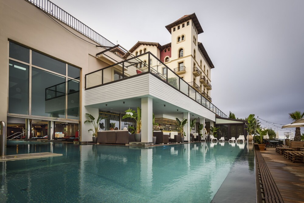 Infinity Pool