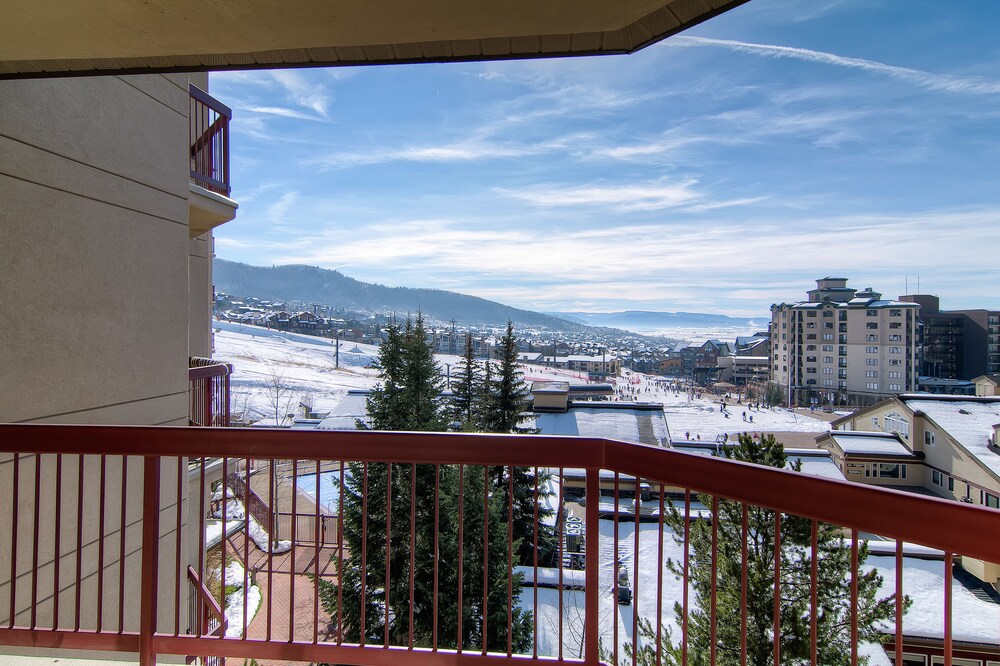 2 Bed/2 Bath Creekside Slopeside Condo - Guestroom View