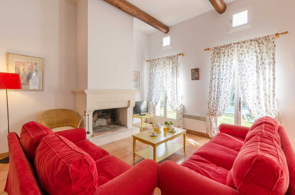 Villa, 4 bedrooms, for 8 pers, Private Pool - Living Room