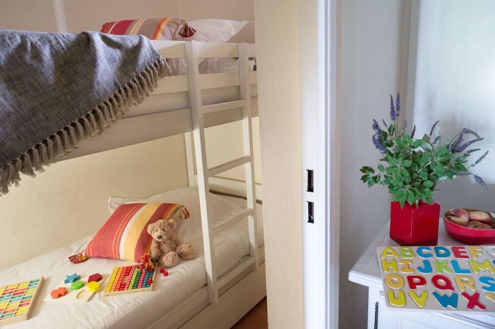 Standard Studio for 4/5 people - Childrens Theme Room