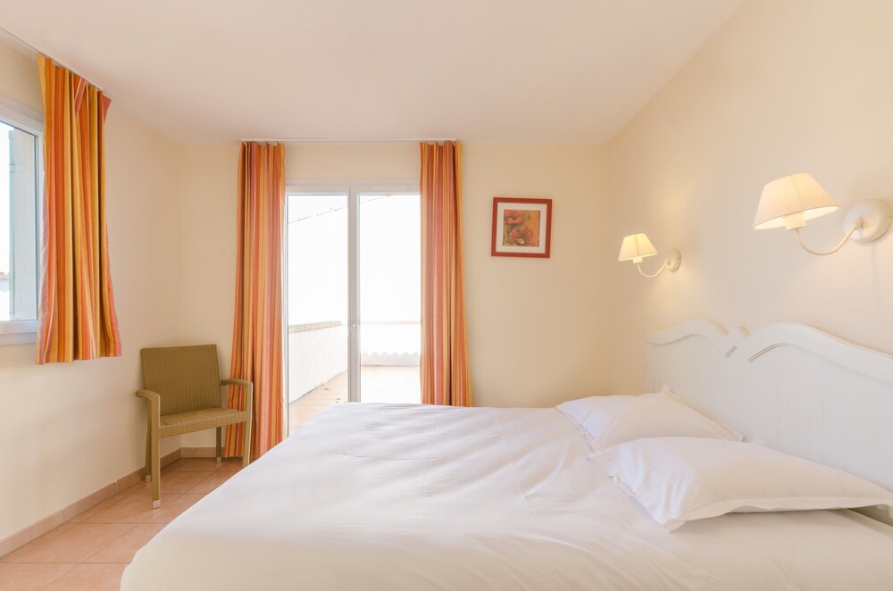 Standard 1/2 Bedroom Apartment for 5/6 people - Guestroom