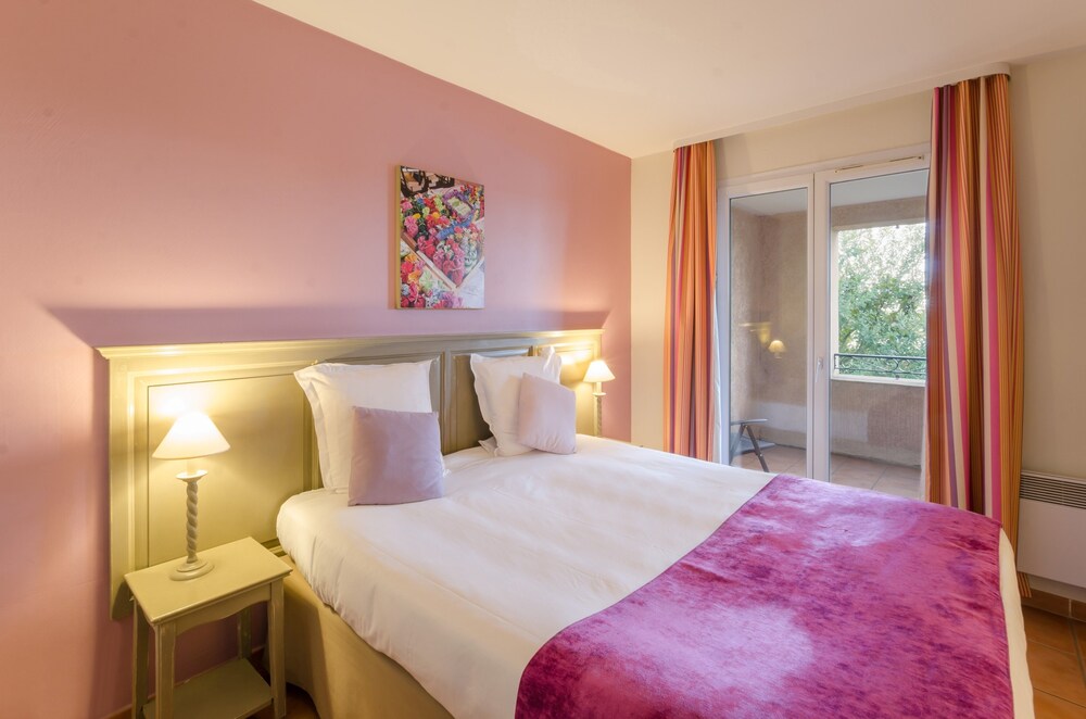 Standard Suite for 2/4 people - Guestroom