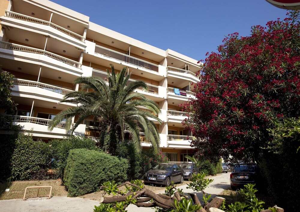 Hotel Front