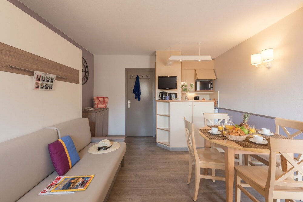 Standard Studio for 4, air condition - Living Area