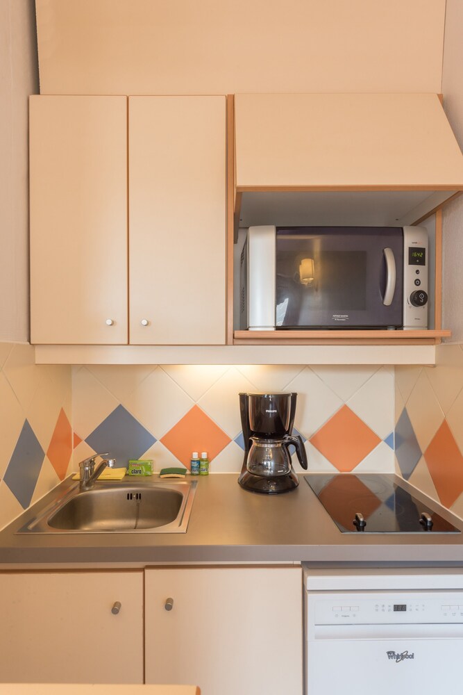 Standard Studio for 4, air condition - In-Room Kitchen