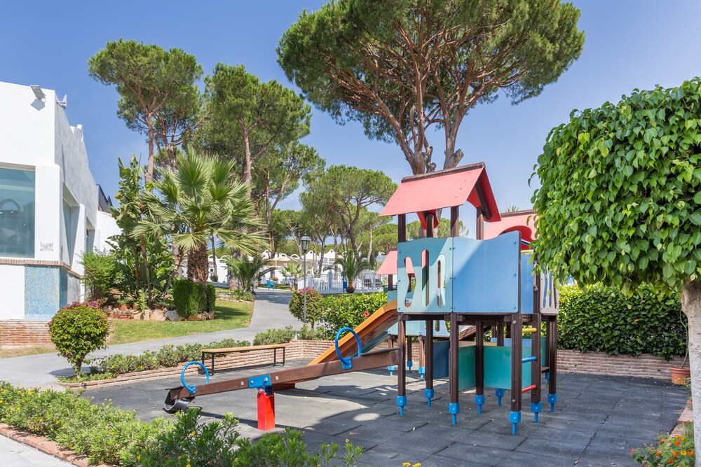 Childrens Play Area - Outdoor