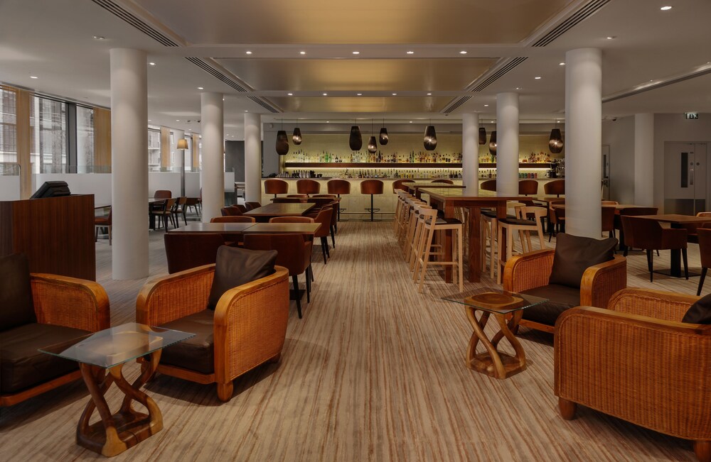 Hotel Lounge