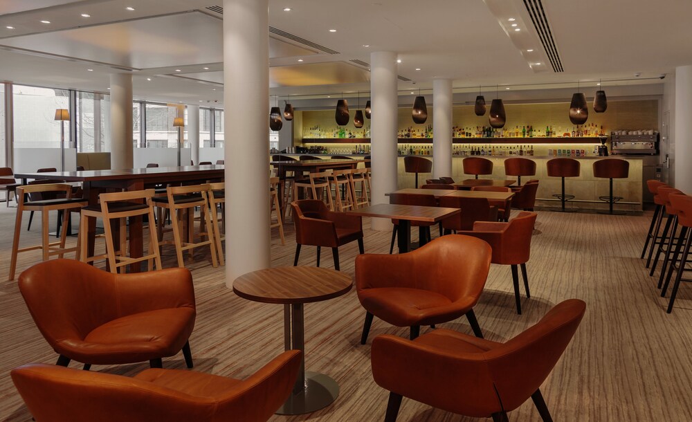 Hotel Lounge