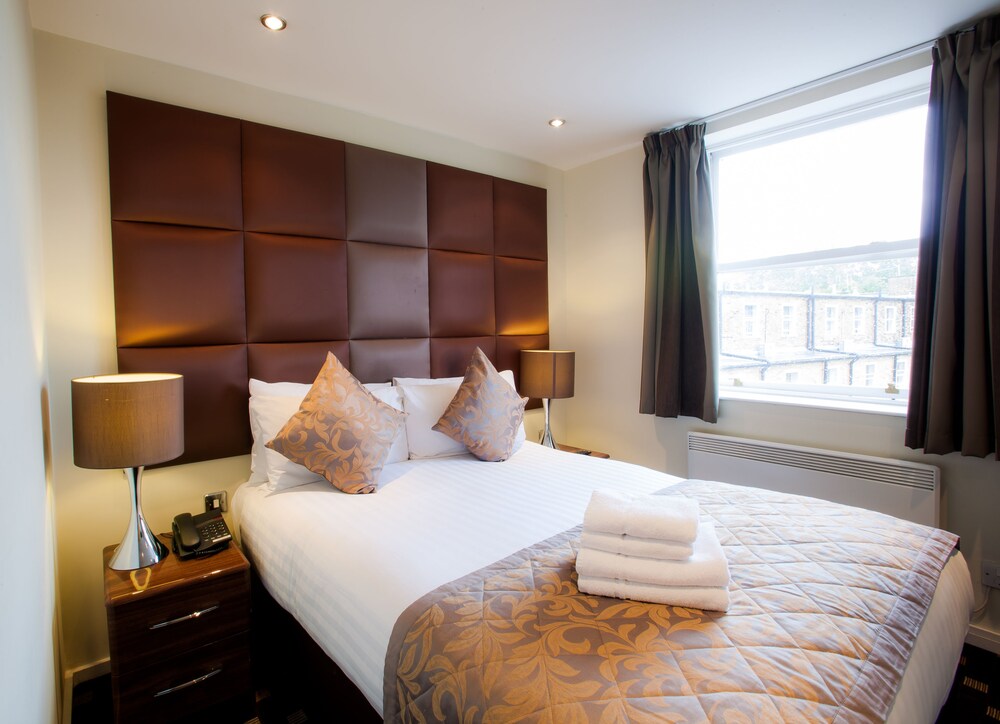 Quadruple Executive Apartment - Guestroom