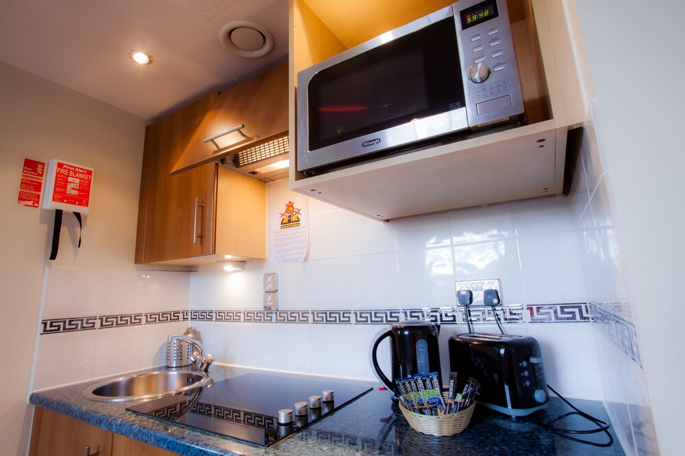 Quadruple Executive Apartment - Guestroom