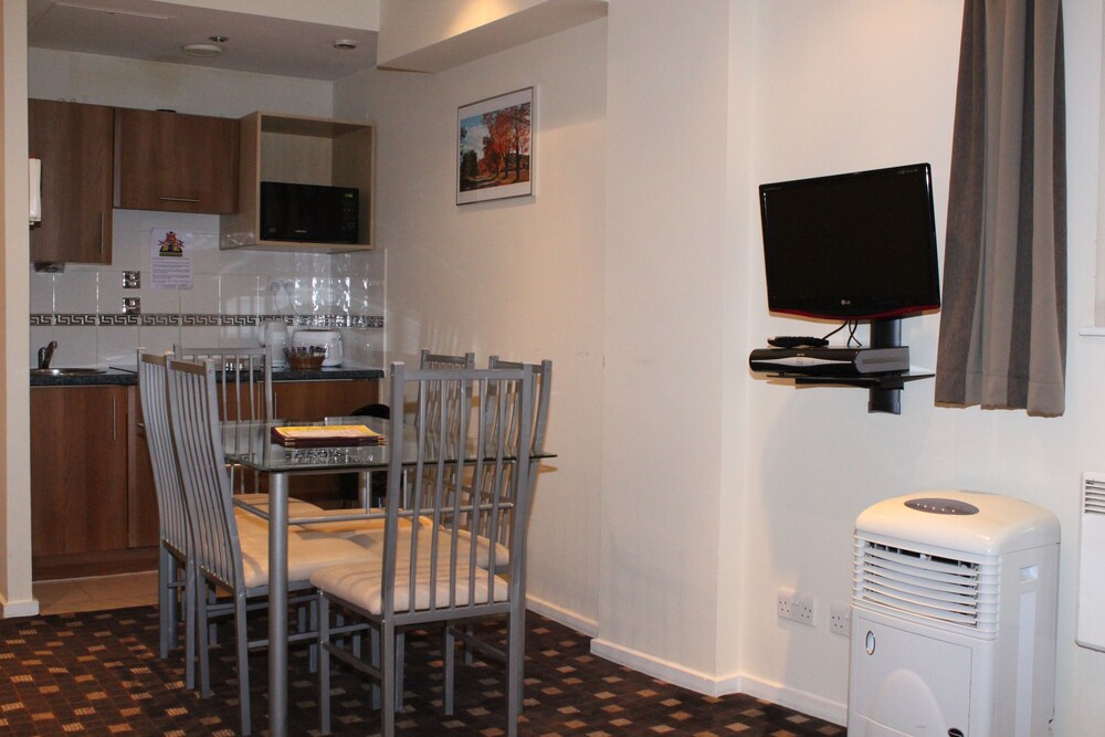 Apartment, 2 Bedrooms - Guestroom
