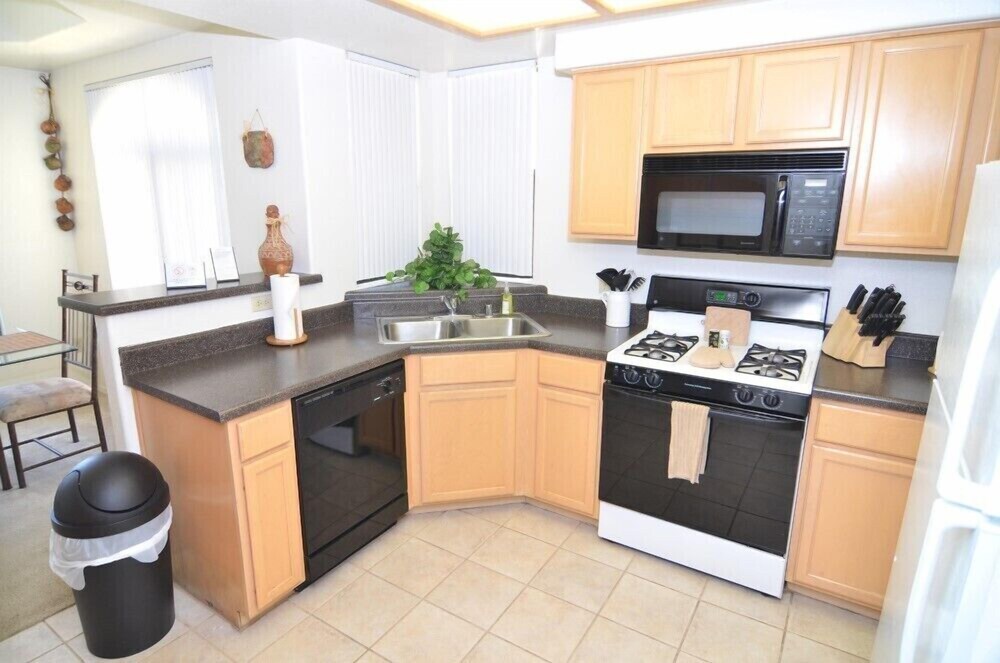 Condo, 3 Bedrooms, 2 Bathrooms - Guestroom