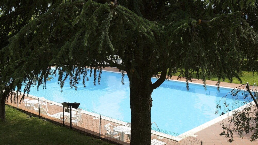 Piscina all'aperto