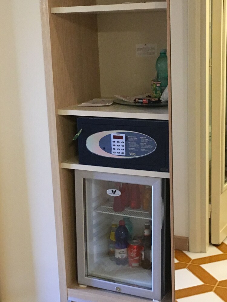 Minibar
