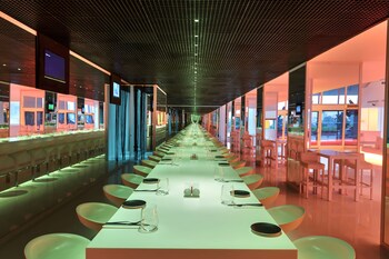 Hotel Bar