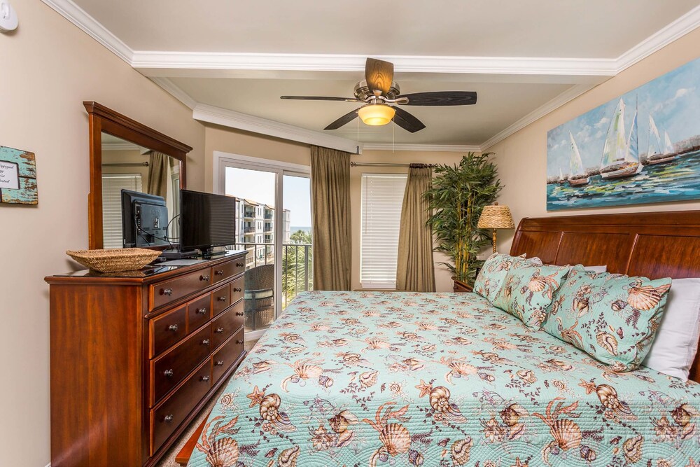 Condo, 2 Bedrooms, Partial View - Guestroom