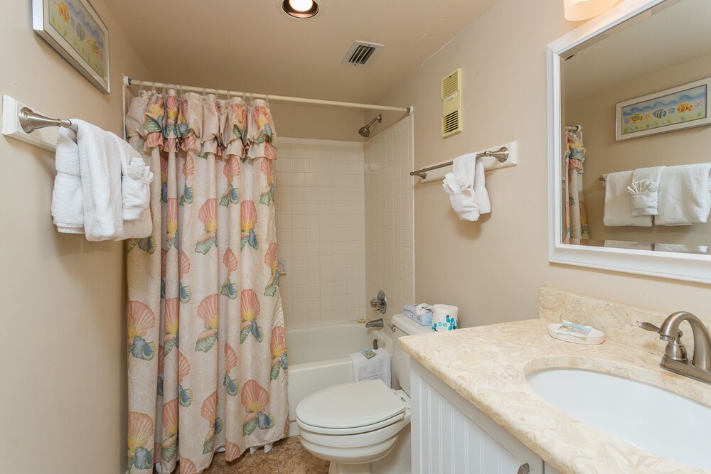 Condo, 3 Bedrooms - Bathroom