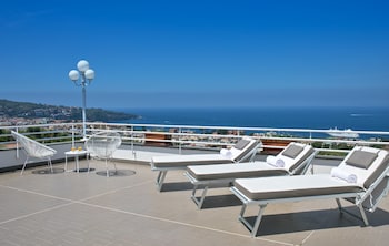 Sundeck