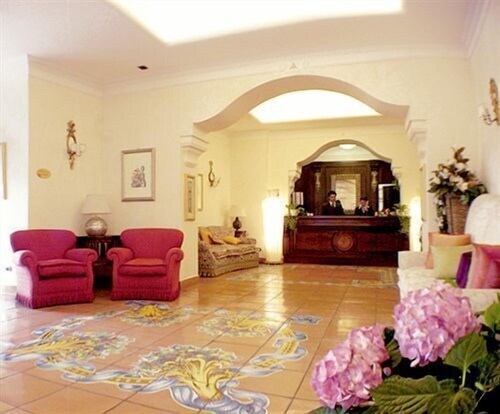 Concierge Desk