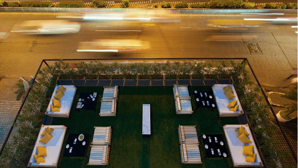 Hotel Bar