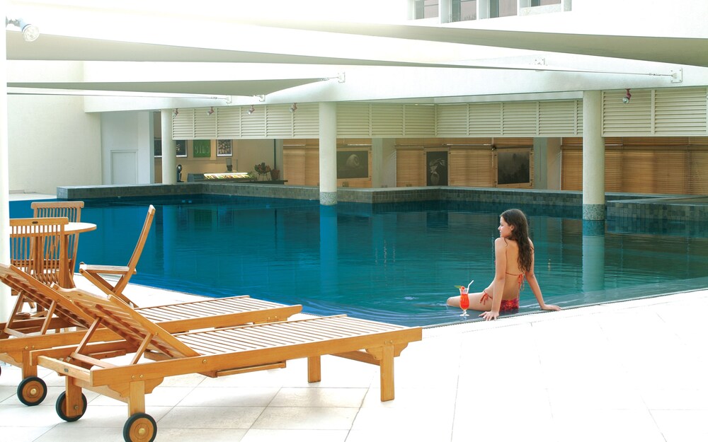 Indoor/Outdoor Pool