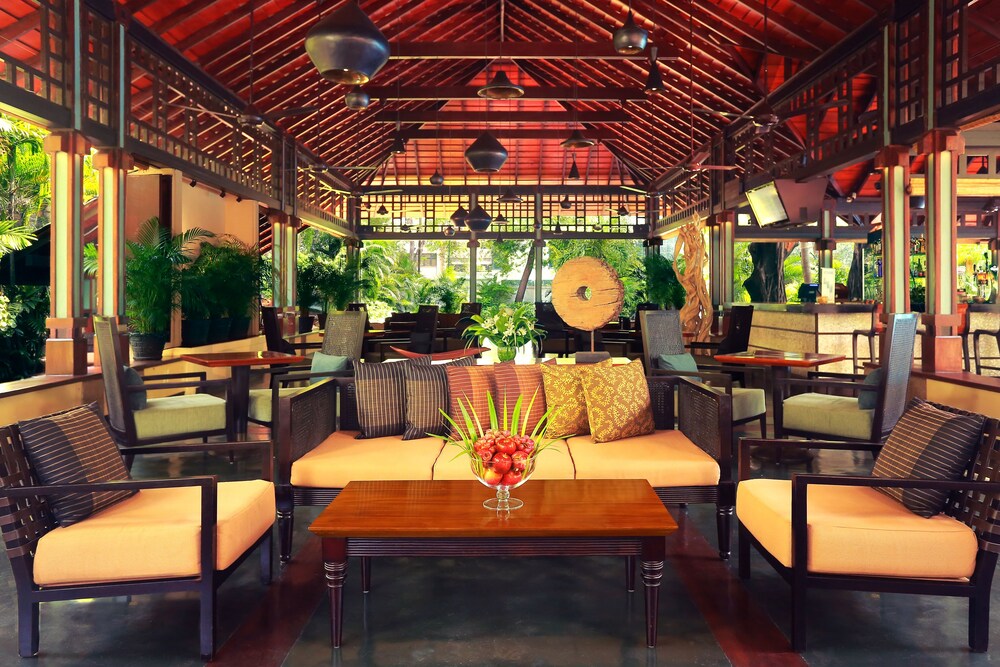 Hotel Bar