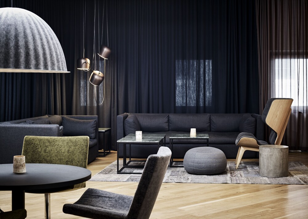 Hotel Bar