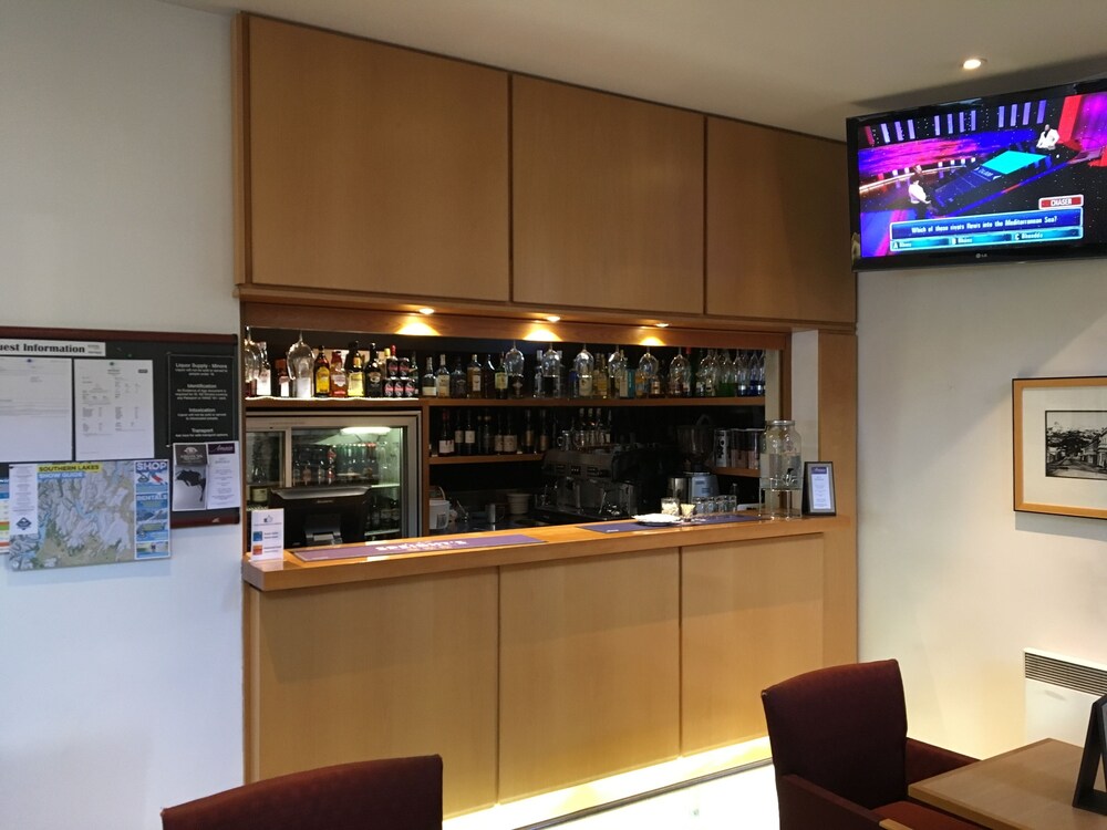 Hotel Bar