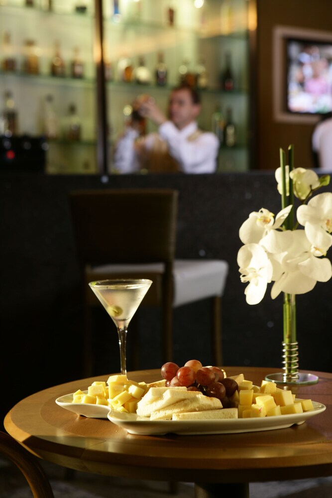 Hotel Lounge
