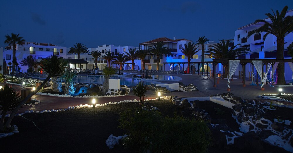 Indoor/Outdoor Pool