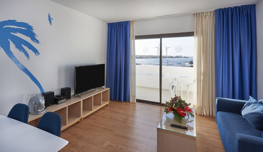 Premium Room, View - Living Area