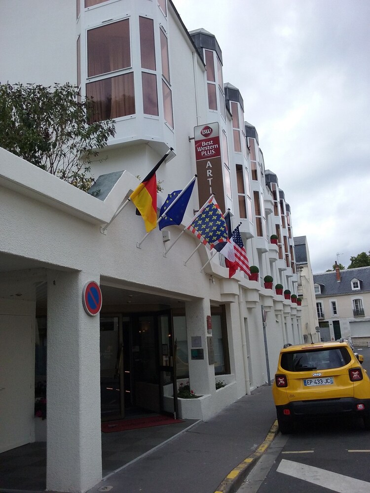 Hotel Front