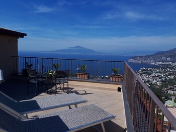 Sundeck